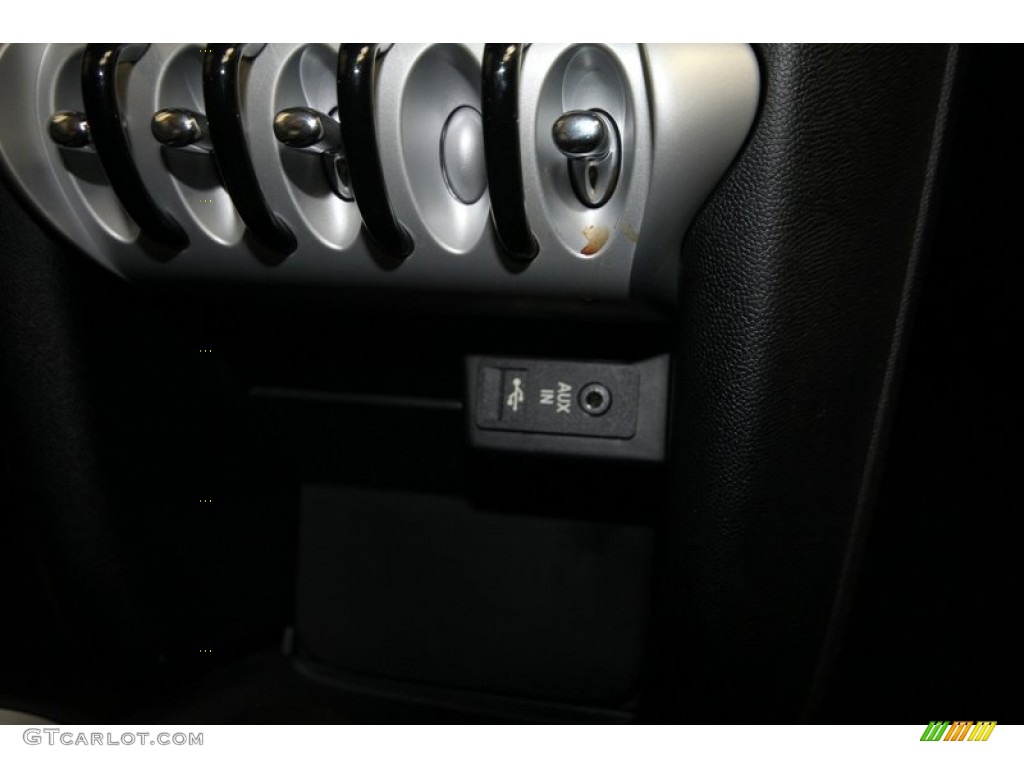 2010 Cooper S Hardtop - Midnight Black Metallic / Lounge Carbon Black Leather photo #21