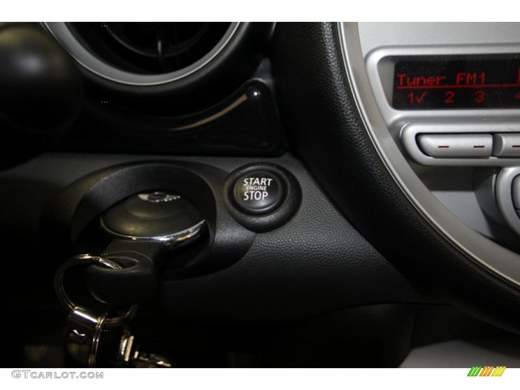 2010 Cooper S Hardtop - Midnight Black Metallic / Lounge Carbon Black Leather photo #24