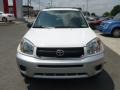 Super White - RAV4 4WD Photo No. 2