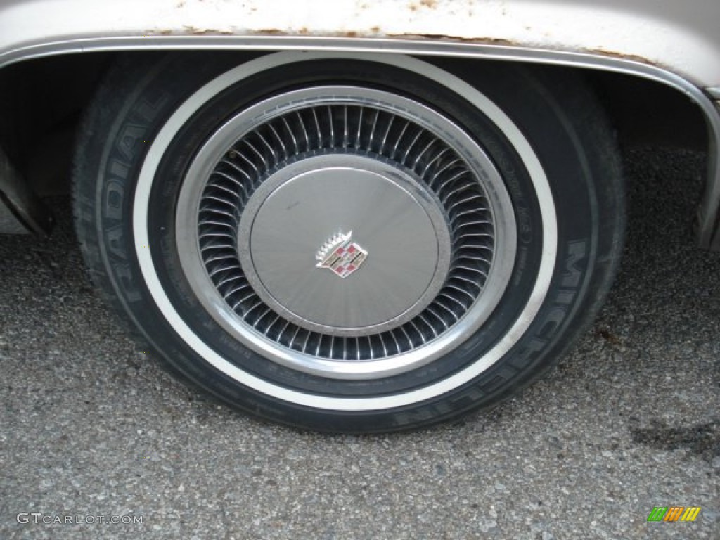1991 Cadillac Brougham Standard Brougham Model Wheel Photos