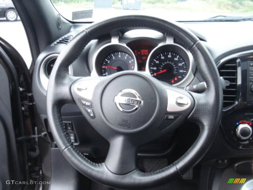 2011 Nissan Juke SL AWD Steering Wheel Photos