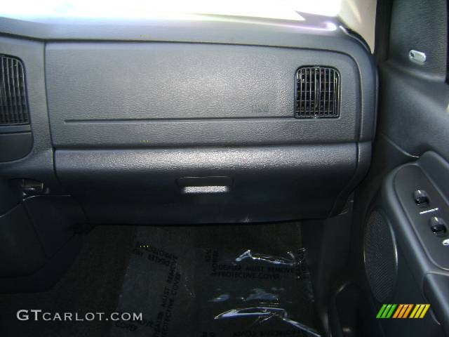 2005 Ram 1500 SLT Quad Cab 4x4 - Bright Silver Metallic / Dark Slate Gray photo #32