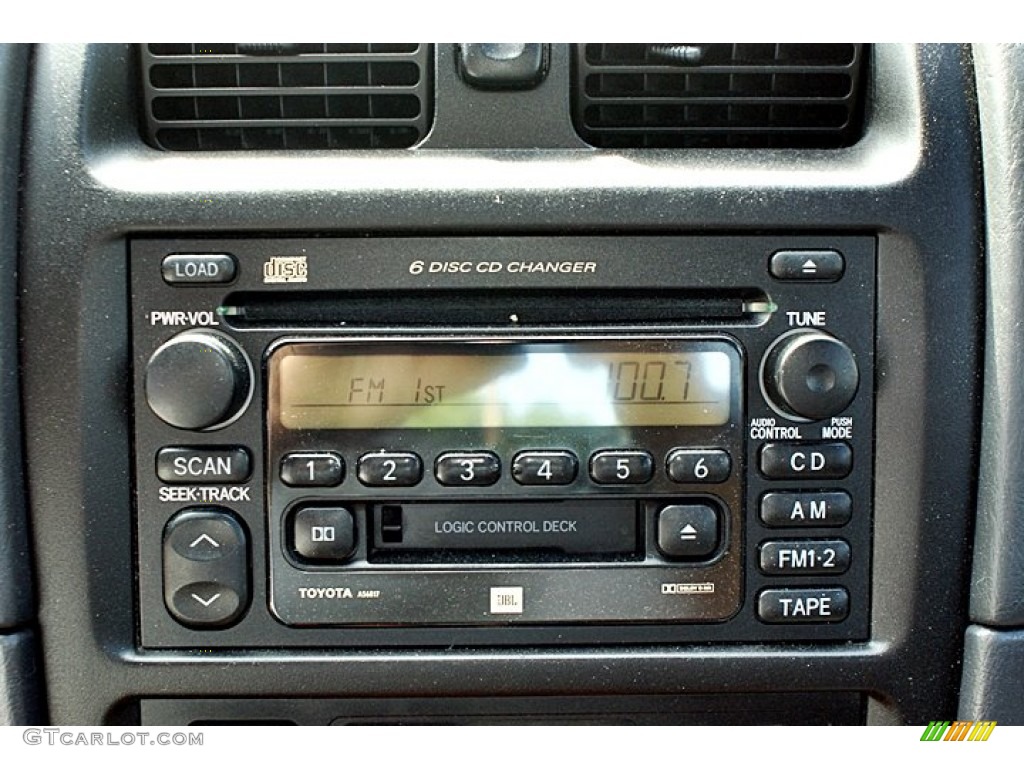2002 Toyota Solara SLE V6 Coupe Audio System Photos