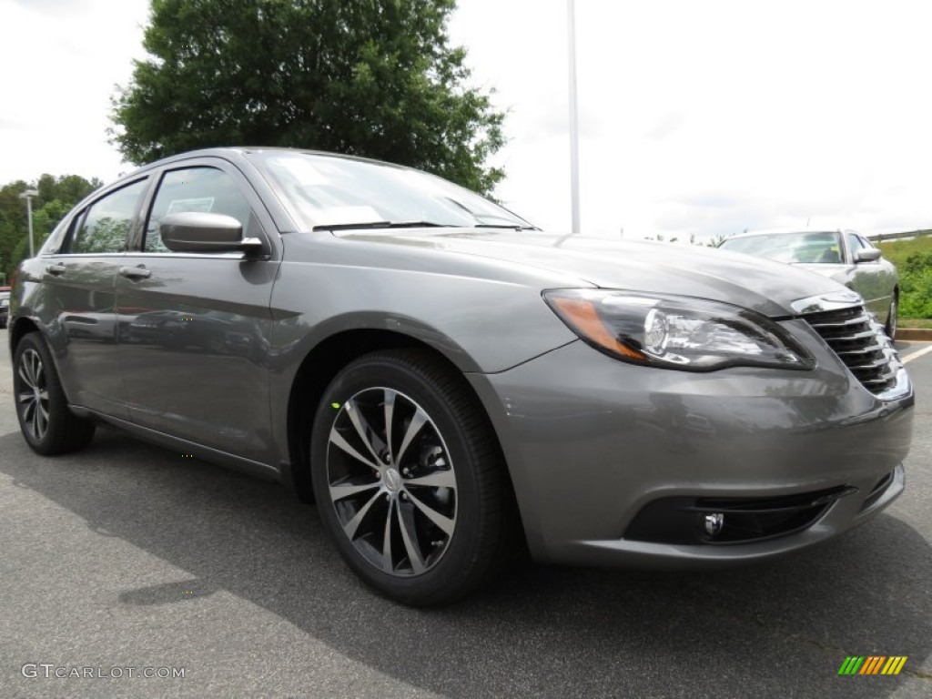 Tungsten Metallic 2012 Chrysler 200 S Sedan Exterior Photo #68287334