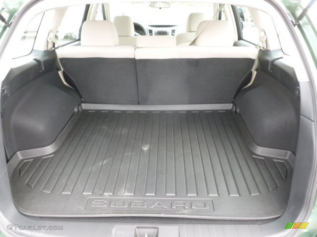 2013 Subaru Outback 2.5i Trunk Photo #68287706
