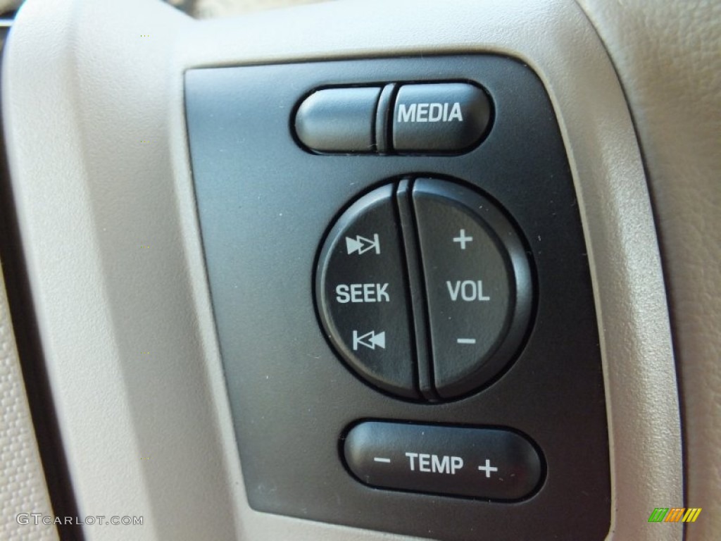 2007 Ford Expedition EL Limited Controls Photo #68288738