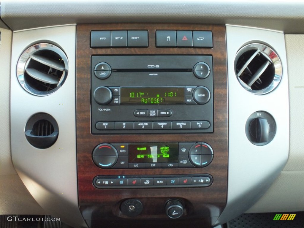 2007 Ford Expedition EL Limited Controls Photo #68288768