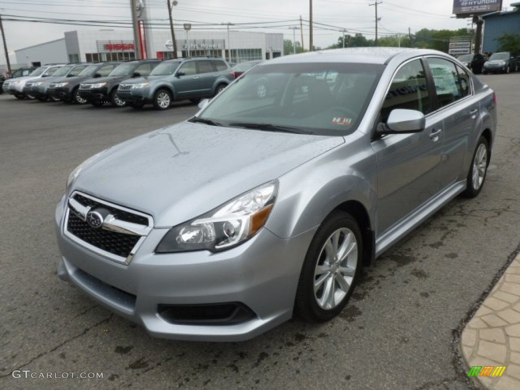 Ice Silver Metallic 2013 Subaru Legacy 2.5i Premium Exterior Photo #68289380