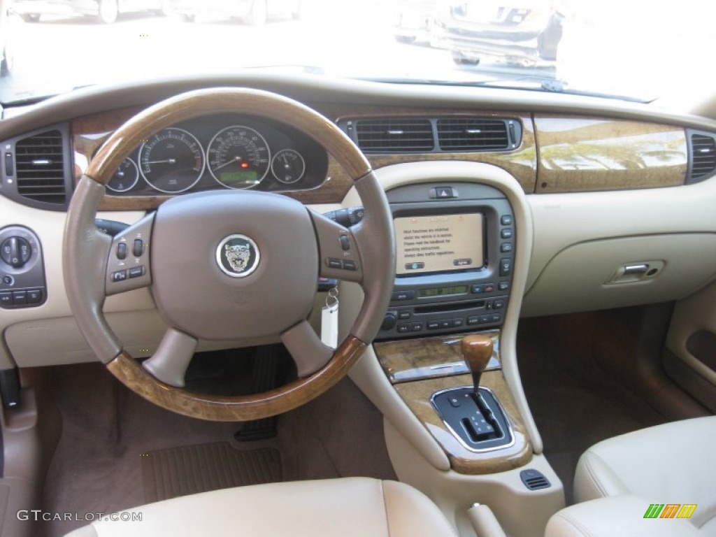 2006 Jaguar X-Type 3.0 Sport Wagon Champagne Dashboard Photo #68290875