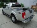 Radiant Silver - Frontier SE Crew Cab 4x4 Photo No. 8