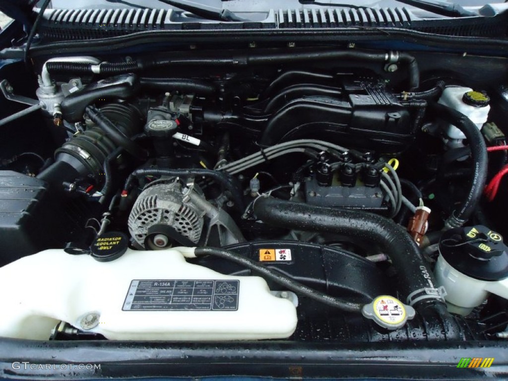 2006 Ford Explorer XLT 4x4 Engine Photos