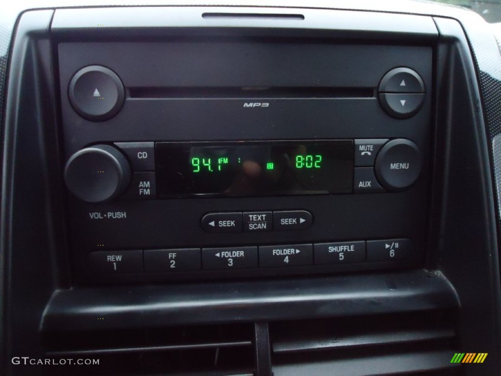 2006 Ford Explorer XLT 4x4 Audio System Photo #68292692