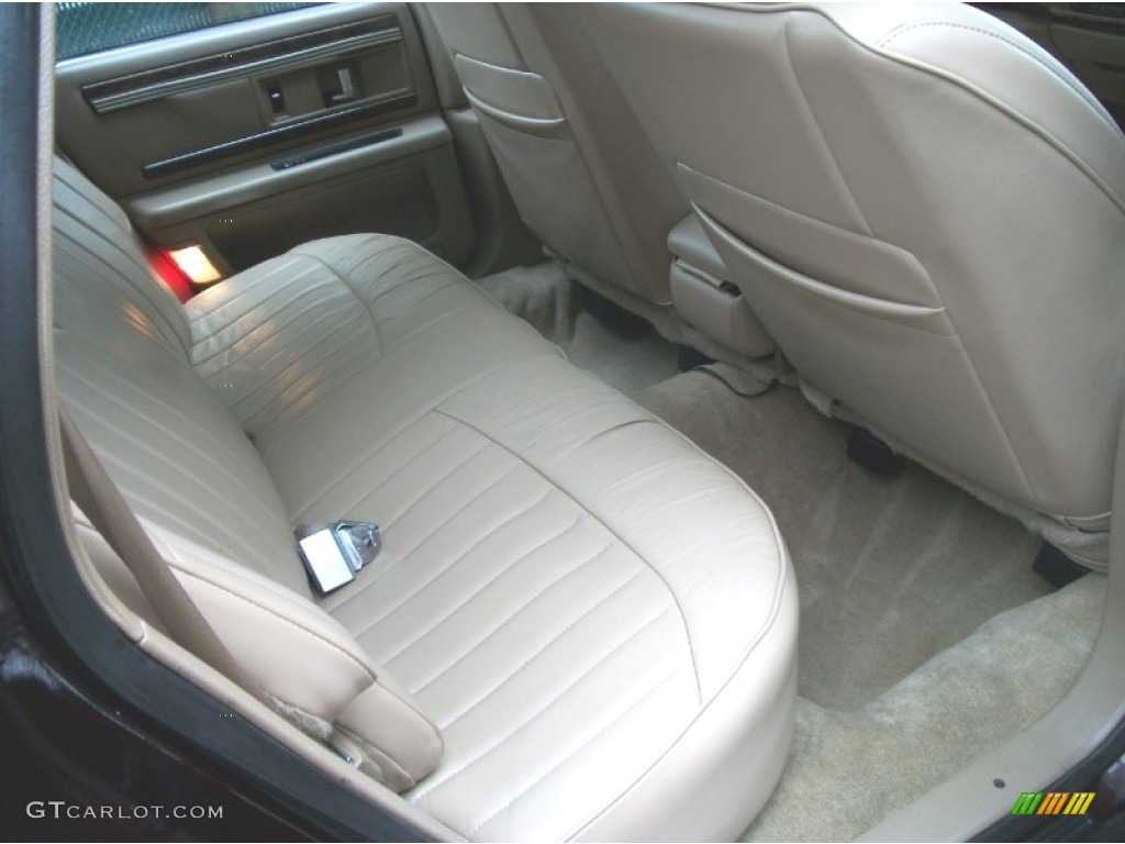 1996 Buick Roadmaster Estate Collectors Edition Wagon Rear Seat Photo #68292943