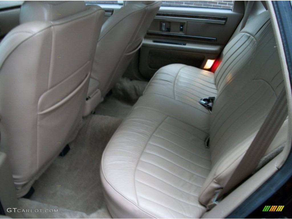 Beige Interior 1996 Buick Roadmaster Estate Collectors Edition Wagon Photo #68292968