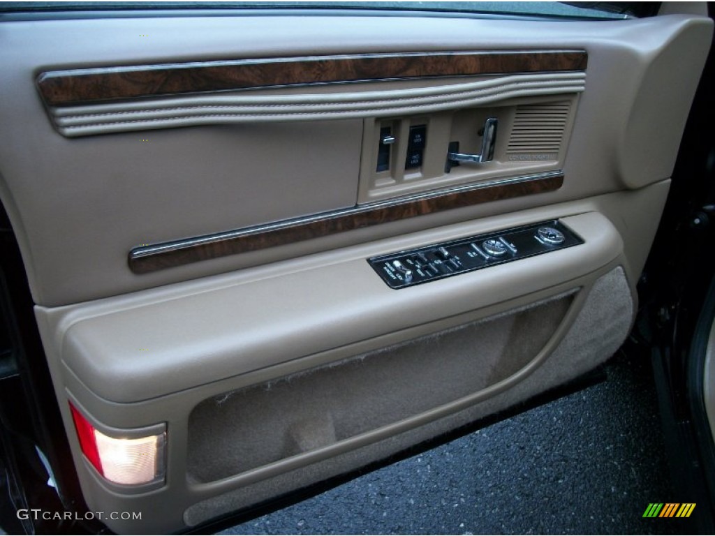 1996 Buick Roadmaster Estate Collectors Edition Wagon Beige Door Panel Photo #68293007