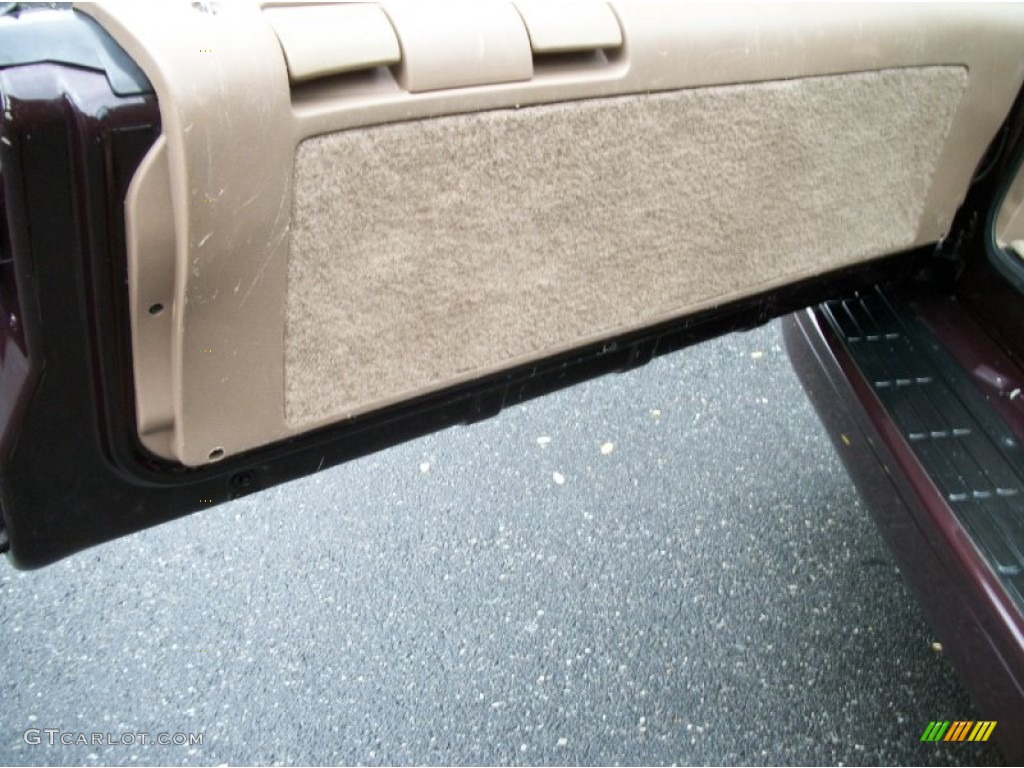 1996 Buick Roadmaster Estate Collectors Edition Wagon Beige Door Panel Photo #68293136