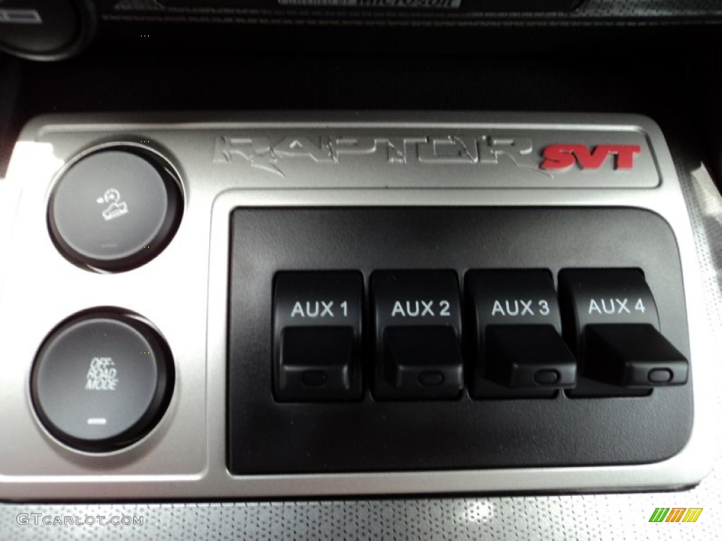 2011 Ford F150 SVT Raptor SuperCrew 4x4 Controls Photo #68293568