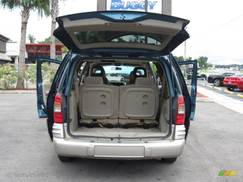 2002 Pontiac Montana Standard Montana Model Trunk Photo #68294558