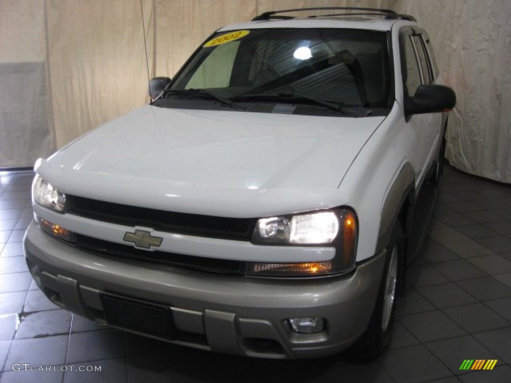 2002 TrailBlazer LTZ 4x4 - Summit White / Dark Pewter photo #1