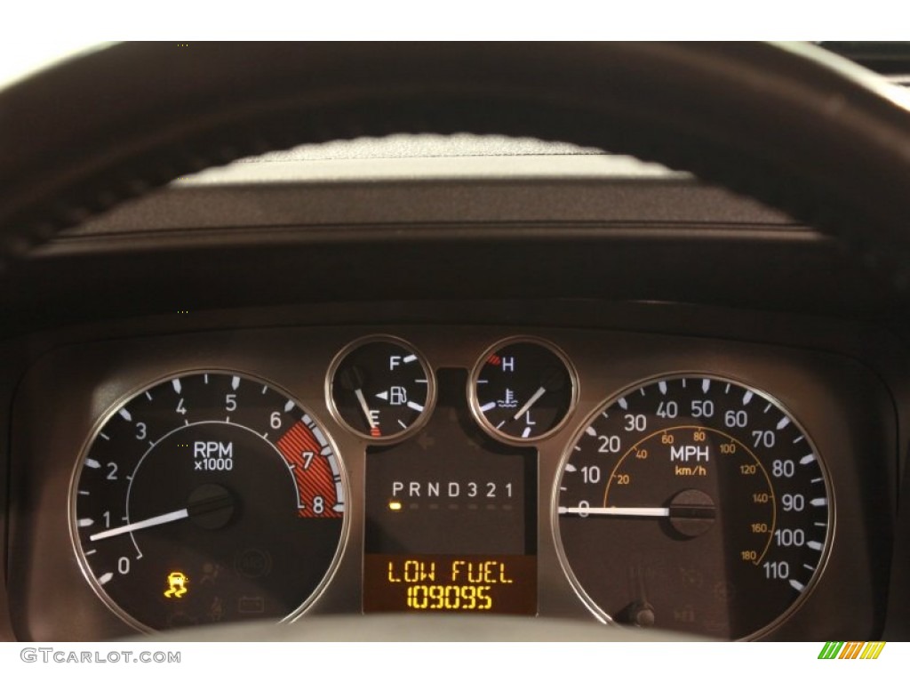 2006 Hummer H3 Standard H3 Model Gauges Photo #68295734