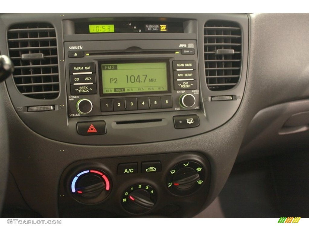 2009 Kia Rio LX Sedan Controls Photo #68295992