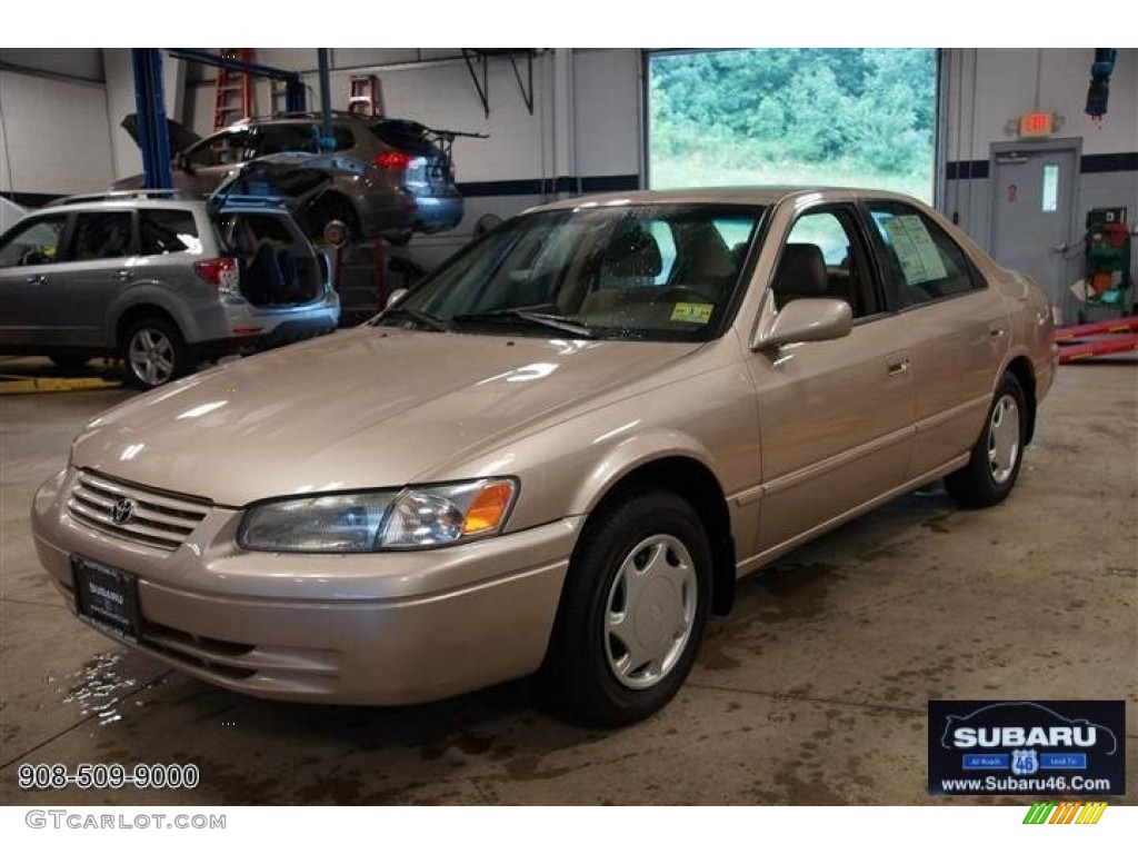 1999 Camry CE - Cashmere Beige Metallic / Oak photo #3