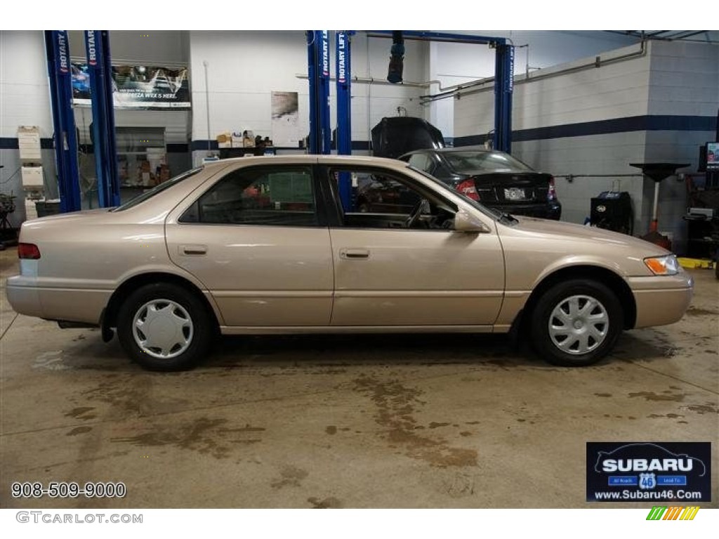 1999 Camry CE - Cashmere Beige Metallic / Oak photo #10