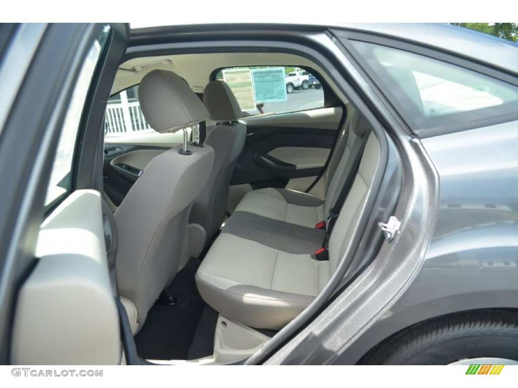 2012 Focus SE Sedan - Sterling Grey Metallic / Stone photo #12