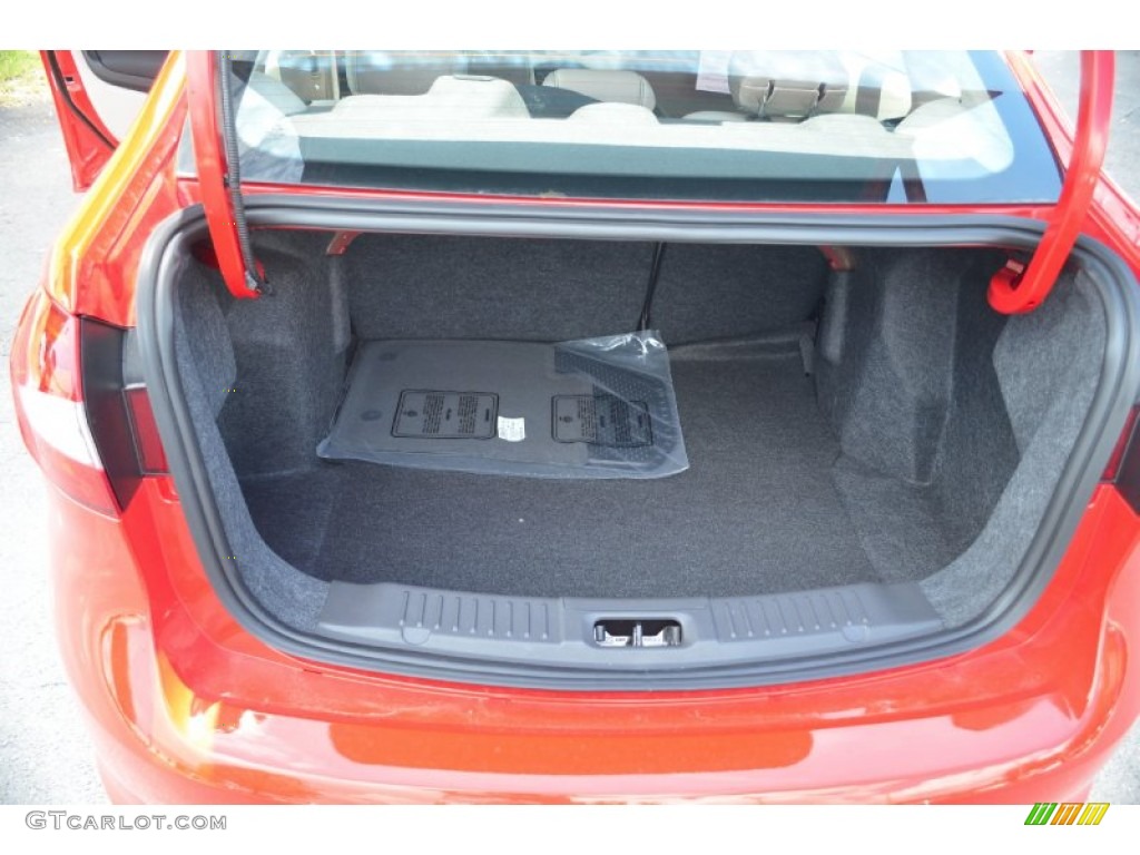 2013 Fiesta SE Sedan - Race Red / Charcoal Black/Light Stone photo #16