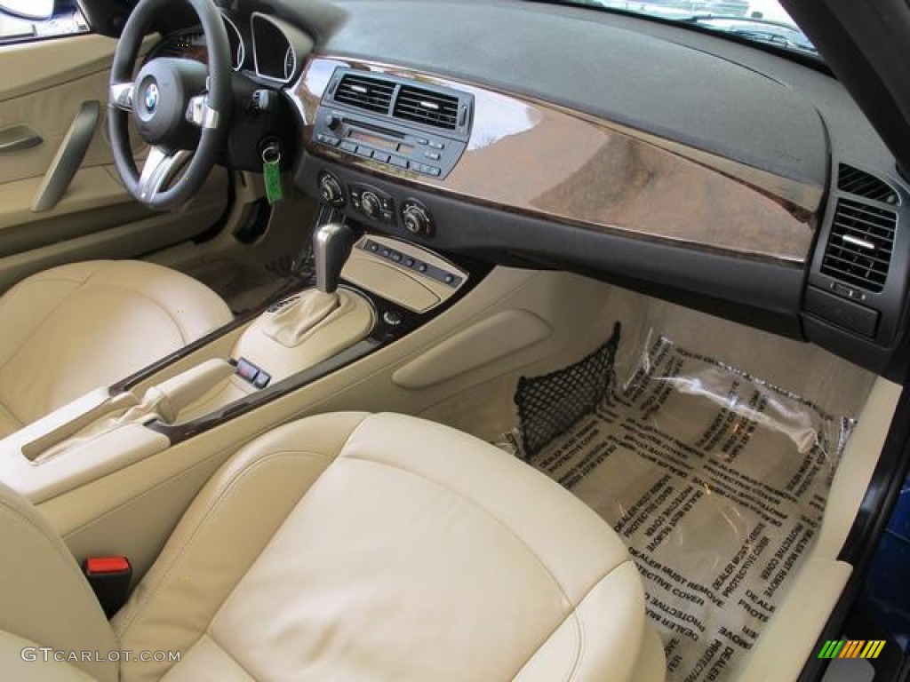 2007 BMW Z4 3.0si Roadster Beige Dashboard Photo #68298860