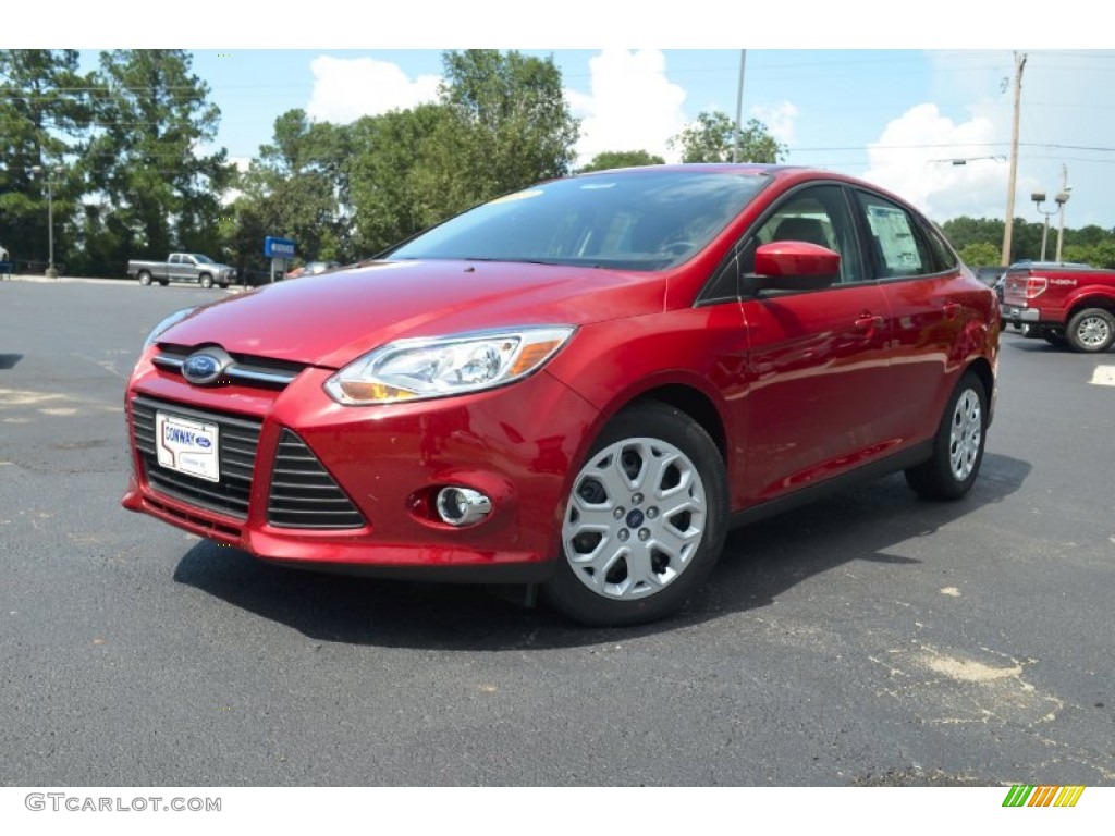 2012 Focus SE Sedan - Red Candy Metallic / Stone photo #1