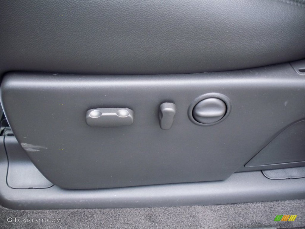 2012 Chevrolet Silverado 2500HD LTZ Crew Cab 4x4 Controls Photo #68303831