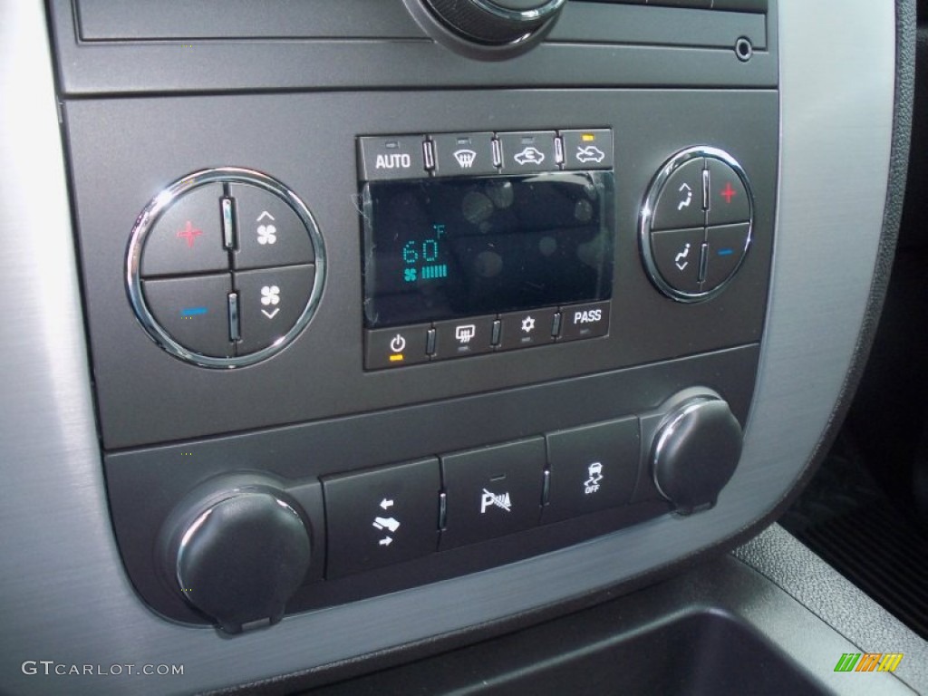 2012 Chevrolet Silverado 2500HD LTZ Crew Cab 4x4 Controls Photo #68303840