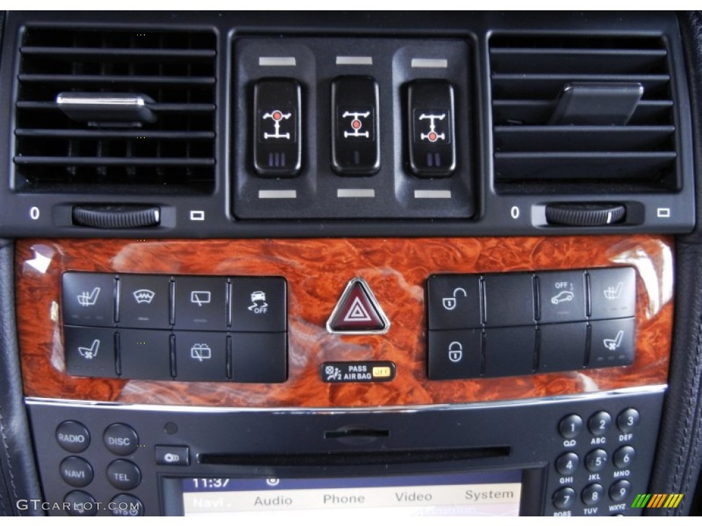 2011 Mercedes-Benz G 55 AMG Controls Photo #68310170