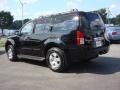 Super Black - Pathfinder SE 4x4 Photo No. 4