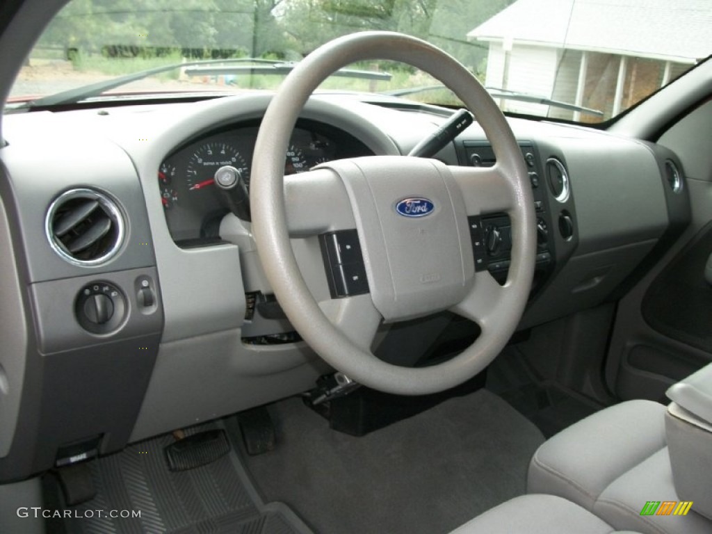 2005 F150 XLT SuperCrew - Bright Red / Medium Flint/Dark Flint Grey photo #8