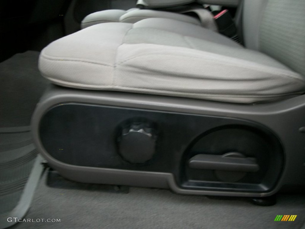 2005 F150 XLT SuperCrew - Bright Red / Medium Flint/Dark Flint Grey photo #12