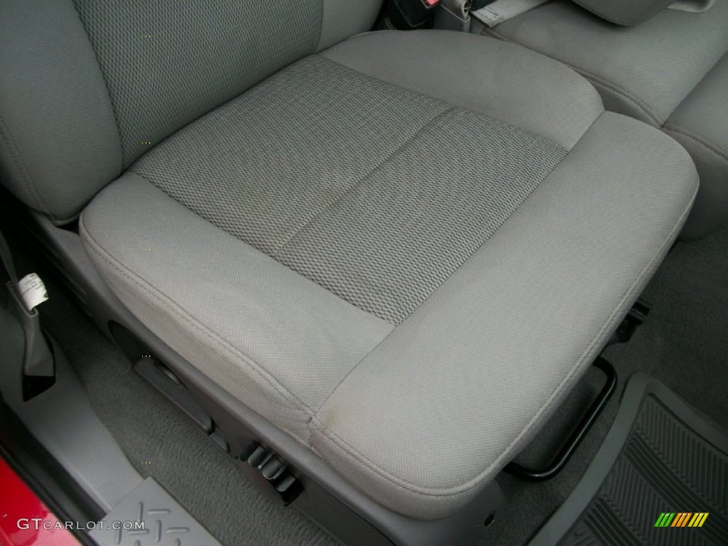 2005 F150 XLT SuperCrew - Bright Red / Medium Flint/Dark Flint Grey photo #22