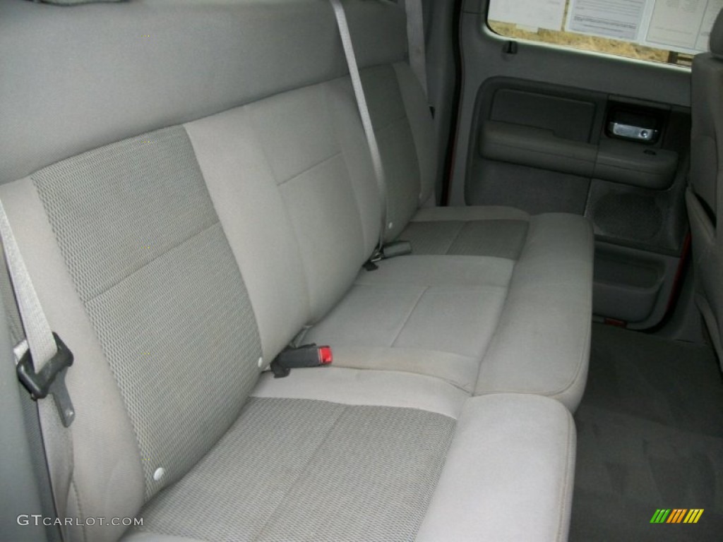 2005 F150 XLT SuperCrew - Bright Red / Medium Flint/Dark Flint Grey photo #26
