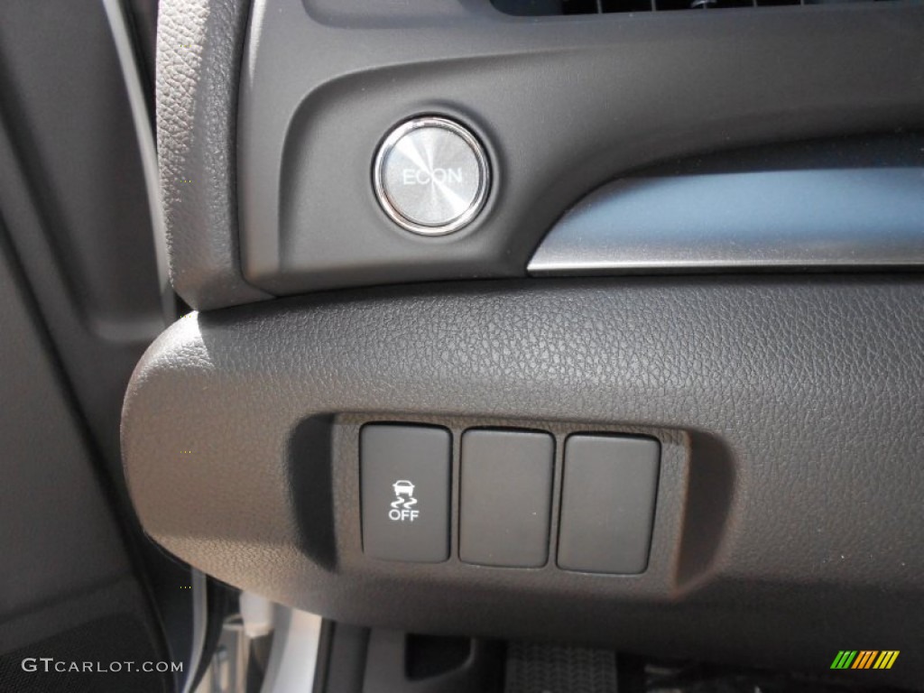 2013 Acura ILX 1.5L Hybrid Technology Controls Photo #68319941
