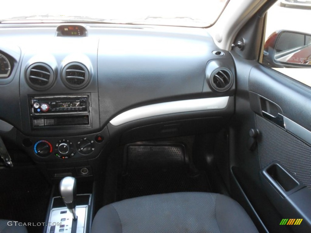 2010 Aveo LT Sedan - Sport Red / Charcoal photo #17