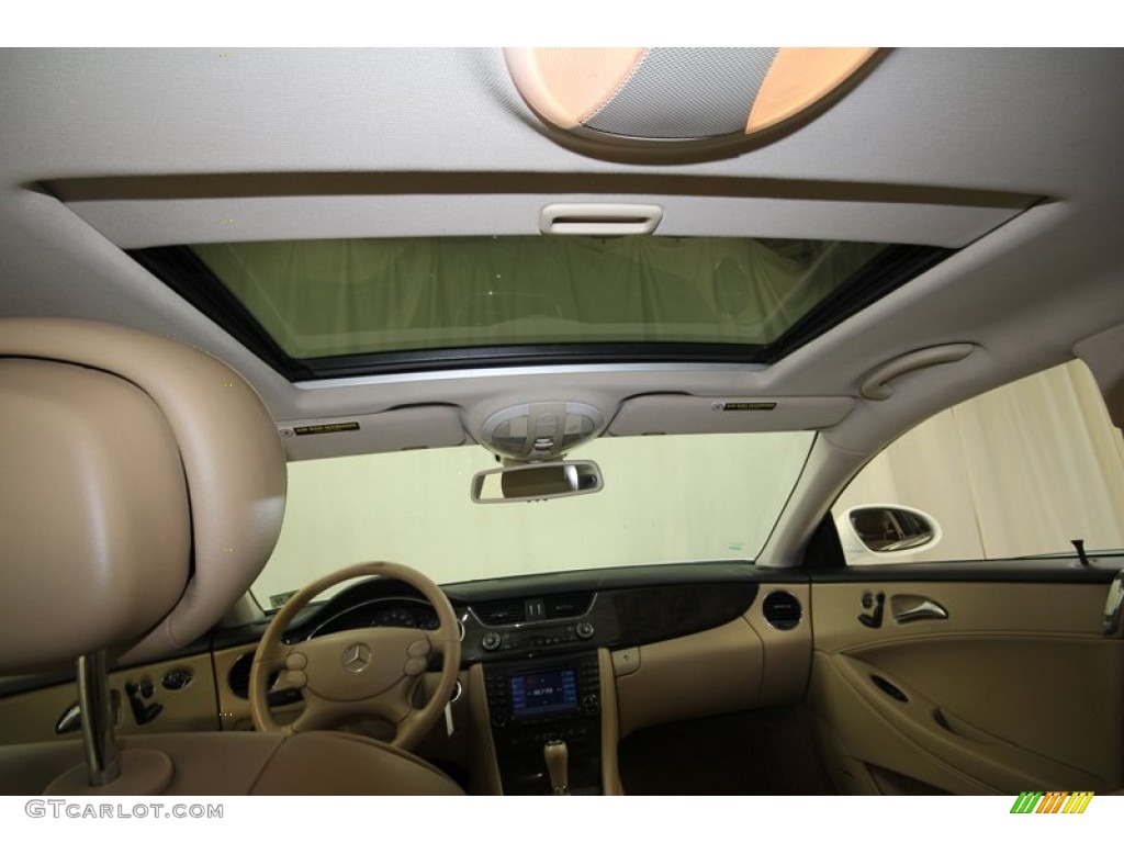 2006 CLS 500 - Alabaster White / Cashmere Beige photo #32