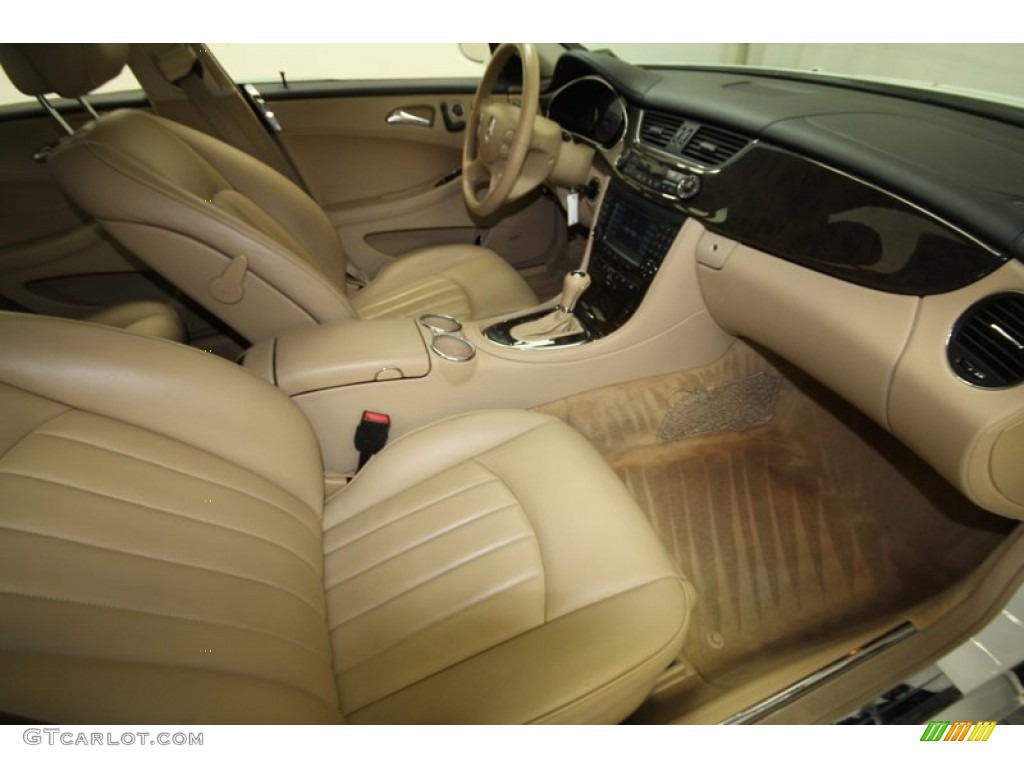 2006 CLS 500 - Alabaster White / Cashmere Beige photo #38