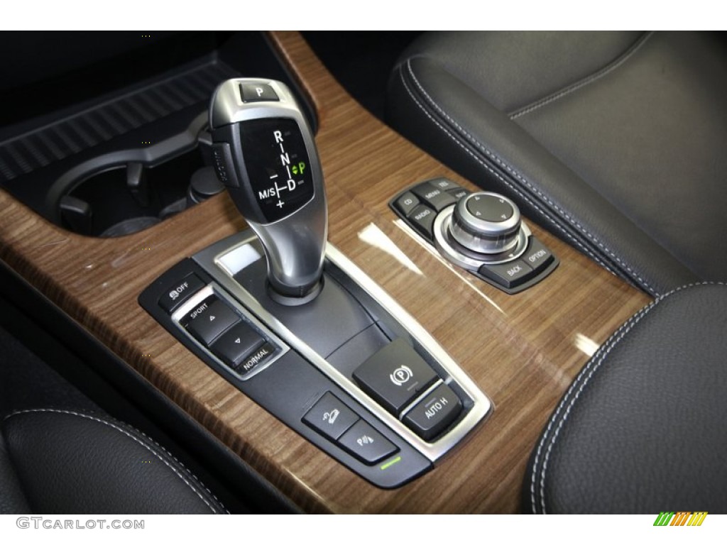 2011 BMW X3 xDrive 35i Transmission Photos