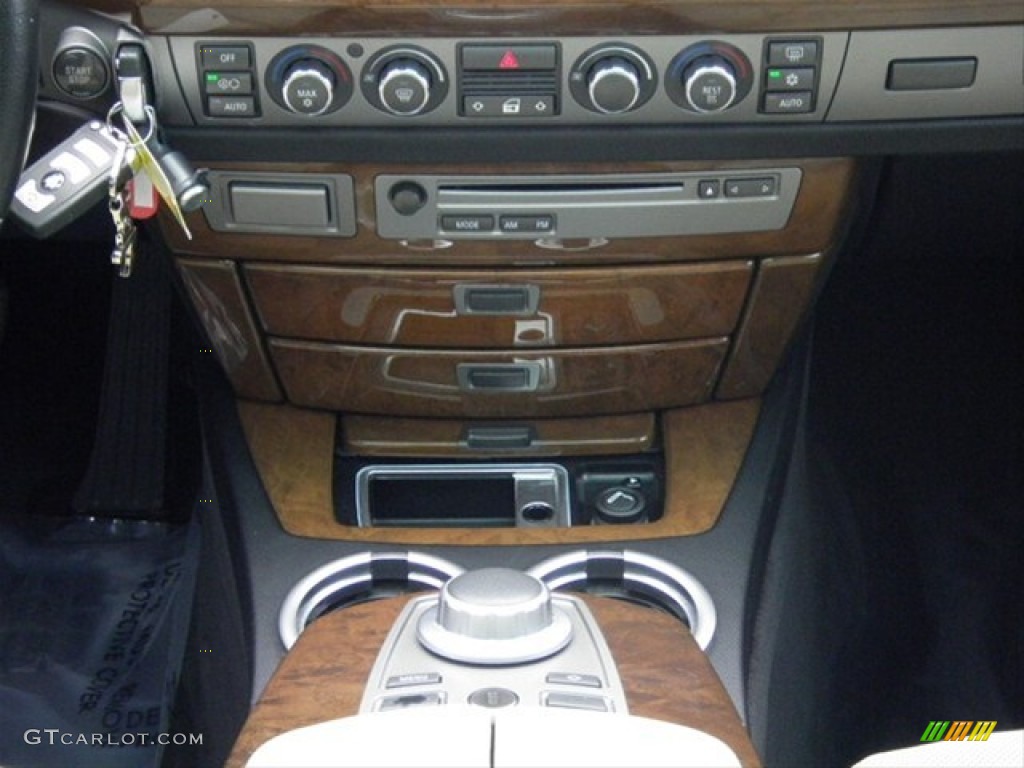 2006 BMW 7 Series 750Li Sedan Controls Photo #68323352