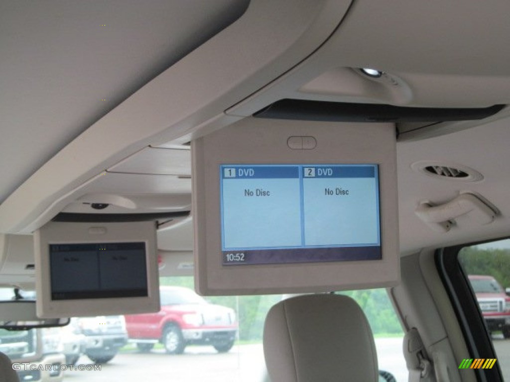 2008 Town & Country Touring Signature Series - Clearwater Blue Pearlcoat / Medium Pebble Beige/Cream photo #10