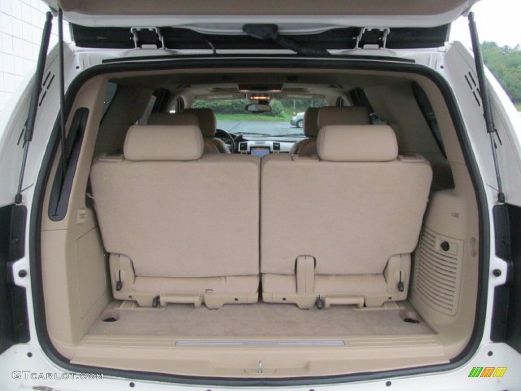 2009 Cadillac Escalade AWD Trunk Photo #68327240