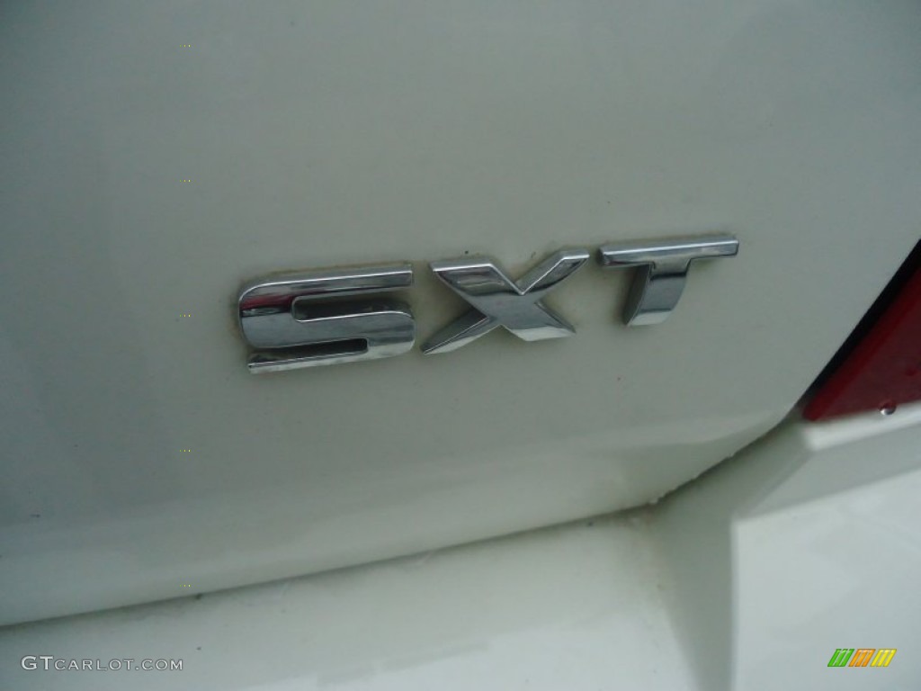 2005 Magnum SXT AWD - Cool Vanilla White / Dark Slate Gray/Medium Slate Gray photo #36