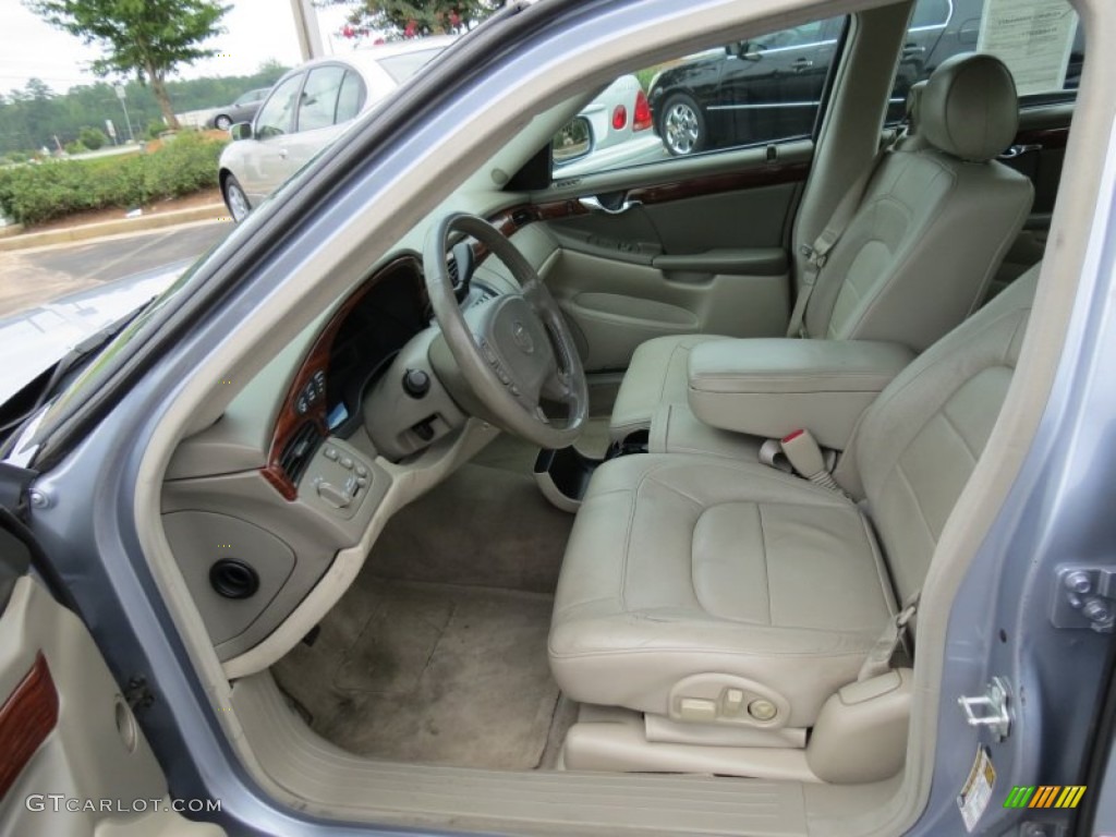 2004 Cadillac DeVille Sedan Front Seat Photo #68329082