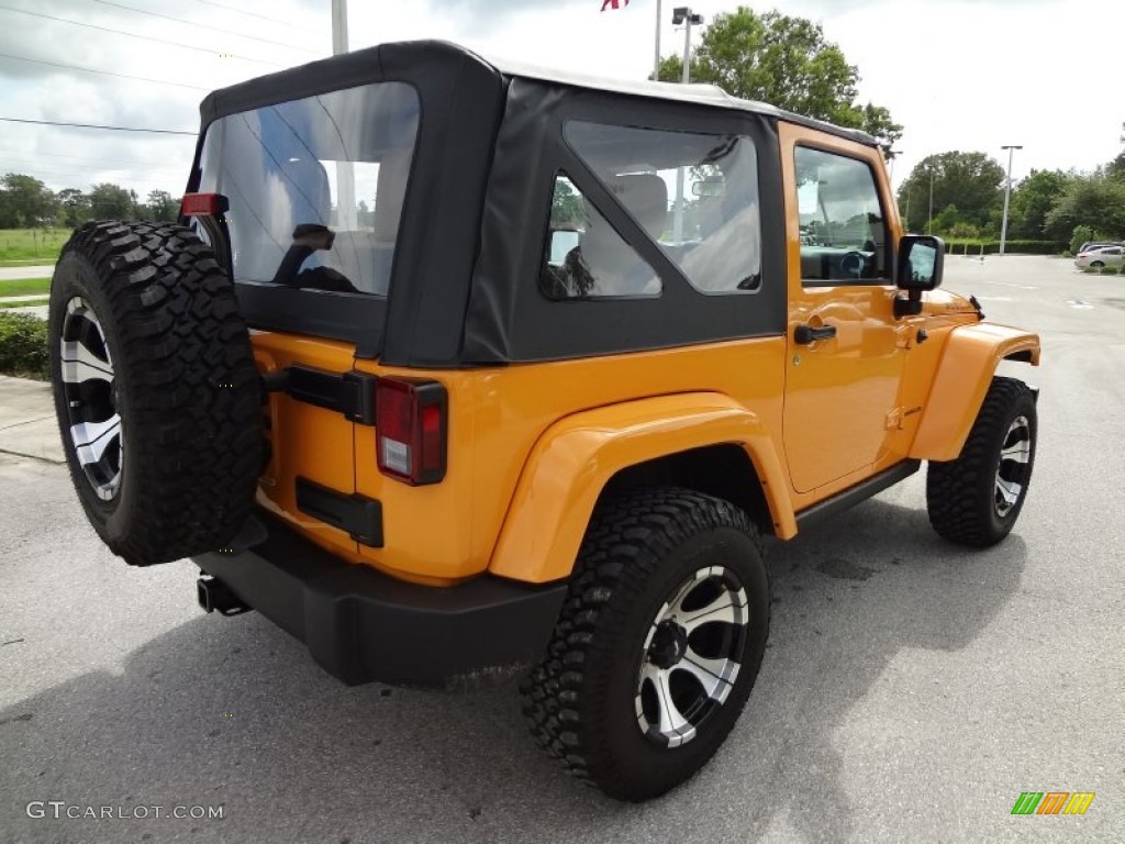 2012 Wrangler Rubicon 4X4 - Crush Orange / Black/Dark Saddle photo #8